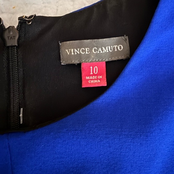 ⭐️ 3/$20 Vince Camuto Blue and Black Colorblock Dress - Picture 3 of 4